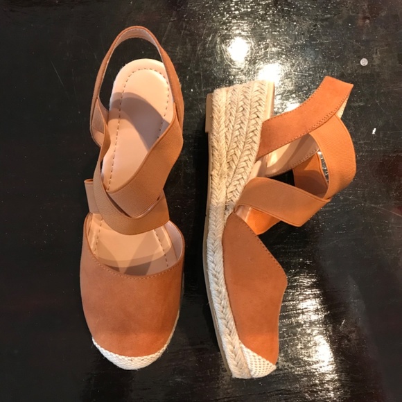 Sandals - Picture 2 of 2